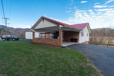 9424 W Pine St, Lowgap, NC 27024 photo 1