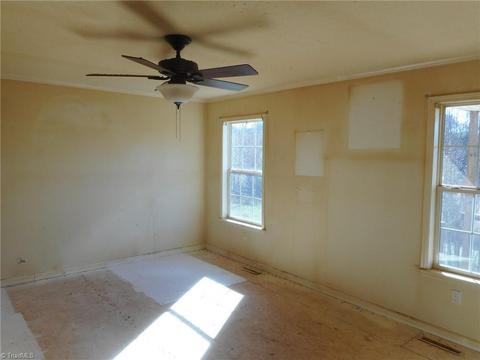 220 Star View Dr, King, NC 27021 photo 8