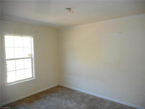 220 Star View Dr, King, NC 27021 photo 6