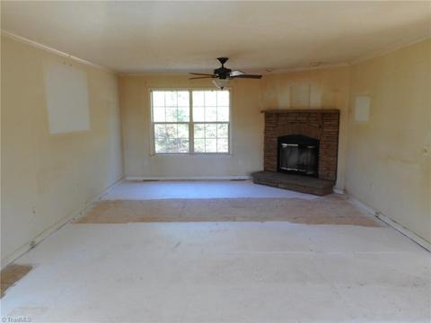 220 Star View Dr, King, NC 27021 photo 5