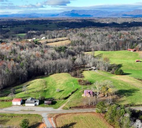 1277 Wards Gap Rd, Cana, VA 24317 photo 1