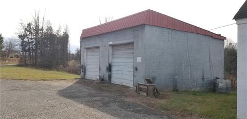 1277 Wards Gap Rd, Cana, VA 24317 photo 9