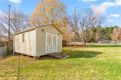 2616 Northfork Ter, High Point, NC 27265 photo 27