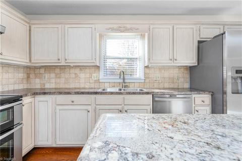 2616 Northfork Ter, High Point, NC 27265 photo 8