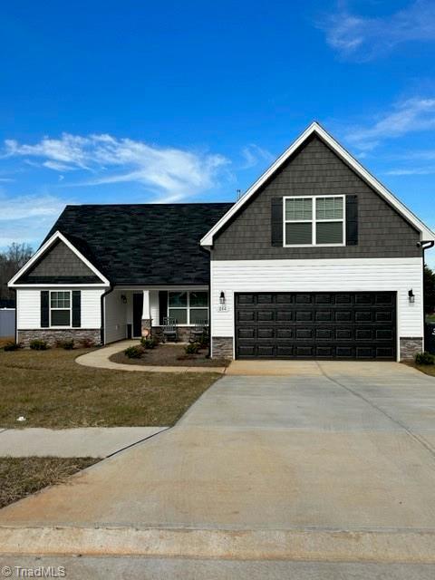 244 Pilot Bluff Dr, King, NC 27021 photo 1