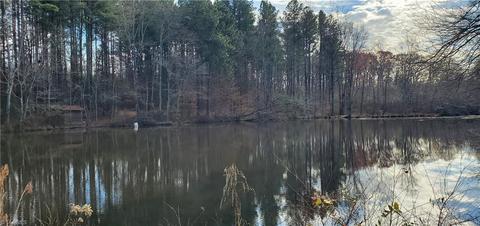 705 E Memorial Hwy, Statesville, NC 28625 photo 2
