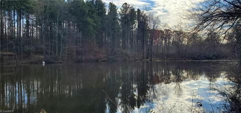 705 E Memorial Hwy, Statesville, NC 28625 photo 5