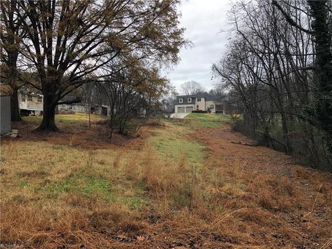 738 Golf Course Rd, Pilot Mountain, NC 27041 photo 11