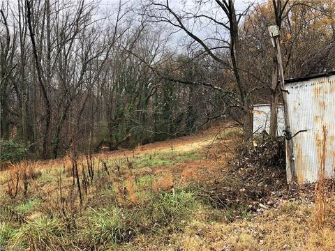 738 Golf Course Rd, Pilot Mountain, NC 27041 photo 2