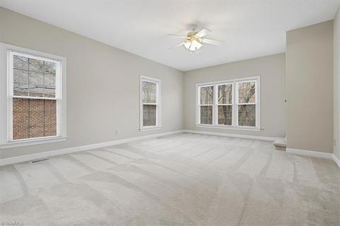 904 Flicker Ln, High Point, NC 27262 photo 25