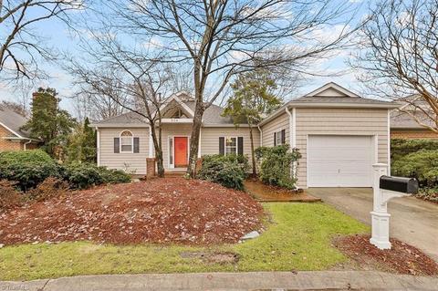 904 Flicker Ln, High Point, NC 27262 photo 3