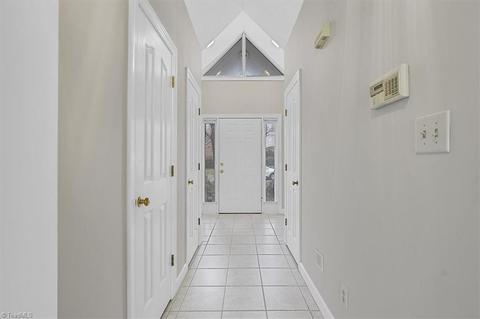 904 Flicker Ln, High Point, NC 27262 photo 6
