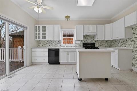 904 Flicker Ln, High Point, NC 27262 photo 18