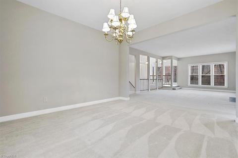 904 Flicker Ln, High Point, NC 27262 photo 17