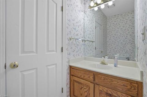 904 Flicker Ln, High Point, NC 27262 photo 32