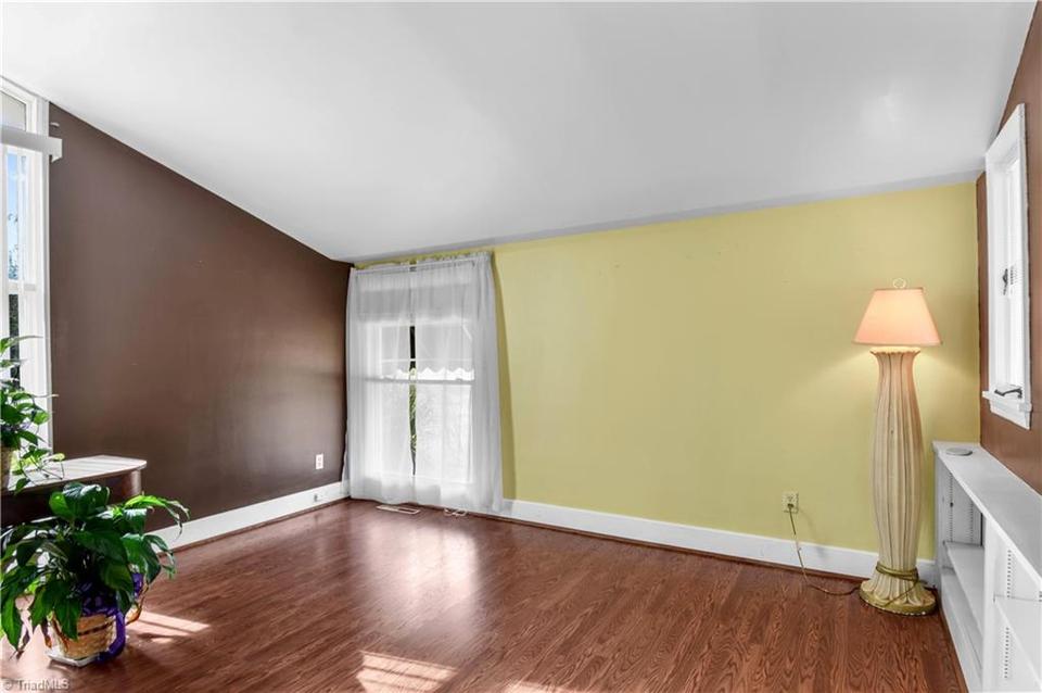  615 Maple Ave, Reidsville, NC 27320 photo 7