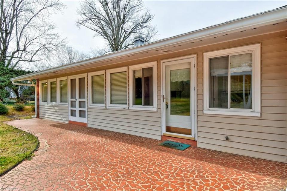  615 Maple Ave, Reidsville, NC 27320 photo 20