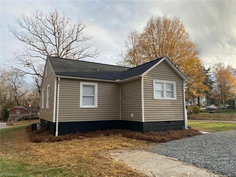 401 Monnell Dr, High Point, NC 27265 photo 4