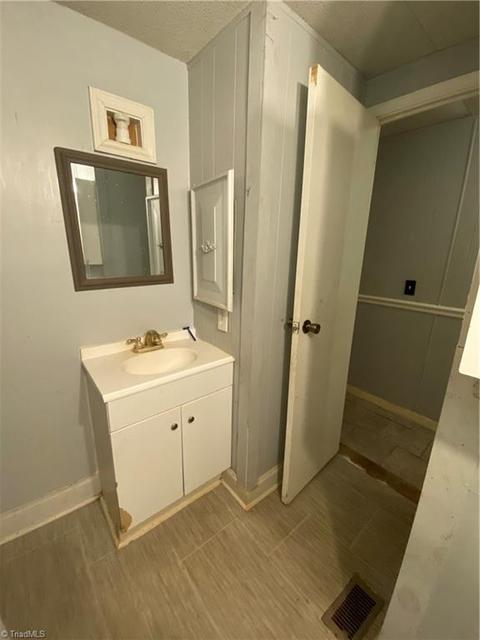 516 Colonial Loop, Randleman, NC 27317 photo 7