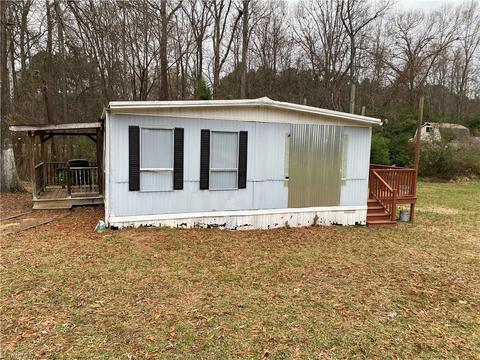 516 Colonial Loop, Randleman, NC 27317 photo 2