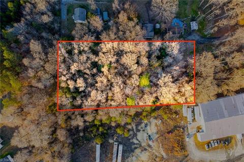 00 Carr St, Thomasville, NC 27360