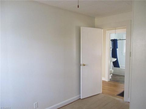 910 Grant St, High Point, NC 27262 photo 11