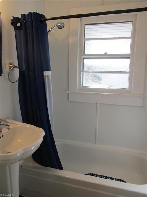 910 Grant St, High Point, NC 27262 photo 5