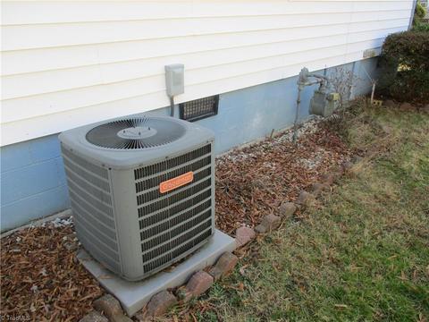 910 Grant St, High Point, NC 27262 photo 22