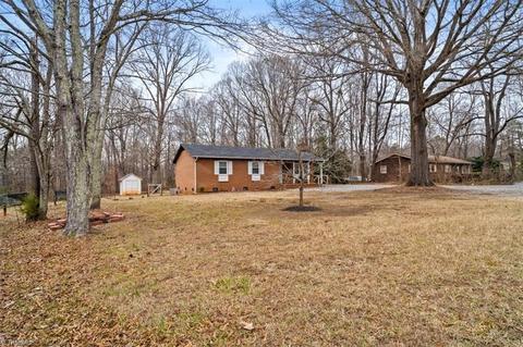 4931 Hoover Hill Rd, Trinity, NC 27370 photo 3