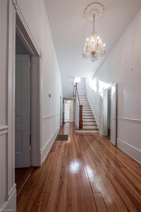 339 W Main St, Elkin, NC 28621 photo 7
