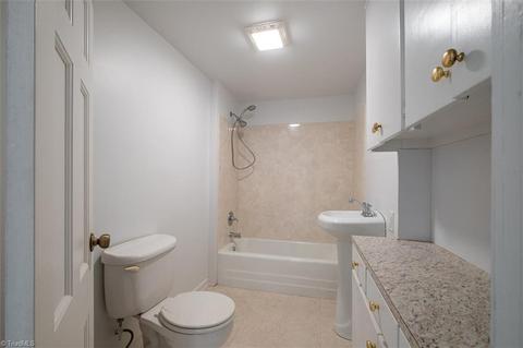 339 W Main St, Elkin, NC 28621 photo 22