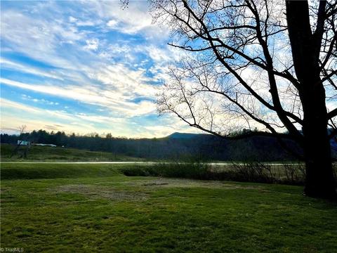 650 Carson Creek Rd, Lowgap, NC 27024 photo 10