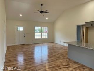 16 Pershing St, Thomasville, NC 27360 photo 3