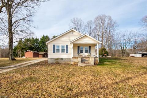 8873 W Pine St, Lowgap, NC 27024 photo 3
