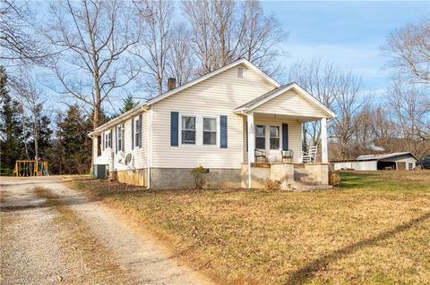8873 W Pine St, Lowgap, NC 27024 photo 2