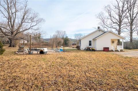 8873 W Pine St, Lowgap, NC 27024 photo 32