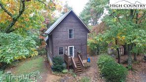 1162 Staghorn Rd, Purlear, NC 28665 photo 1