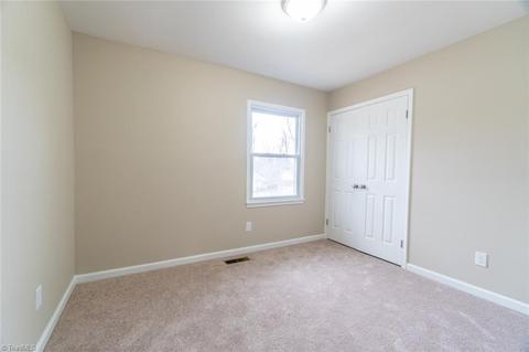 1910 Wickham Ave, High Point, NC 27265 photo 21