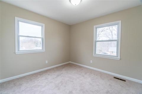 1910 Wickham Ave, High Point, NC 27265 photo 23
