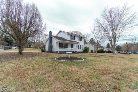 1910 Wickham Ave, High Point, NC 27265 photo 4