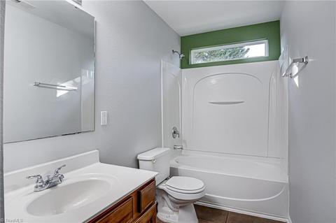 873 Hedgepath Ter, High Point, NC 27265 photo 37