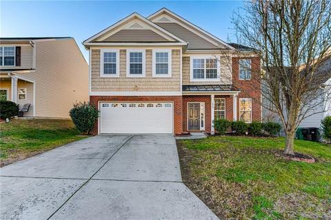 873 Hedgepath Ter, High Point, NC 27265 photo 2