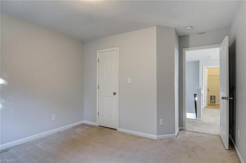 873 Hedgepath Ter, High Point, NC 27265 photo 32