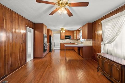 103 Longview Rd, High Point, NC 27260 photo 8
