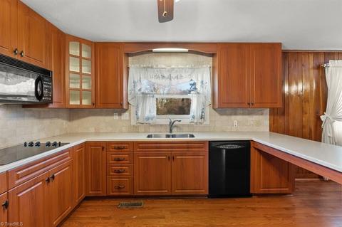 103 Longview Rd, High Point, NC 27260 photo 11