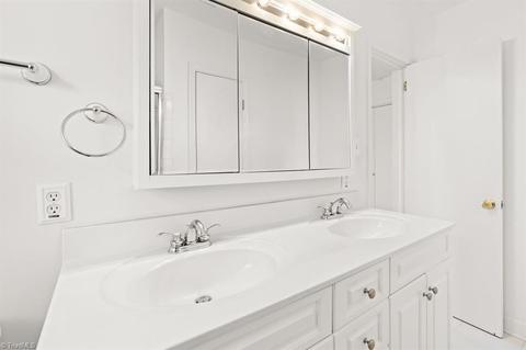 103 Longview Rd, High Point, NC 27260 photo 21