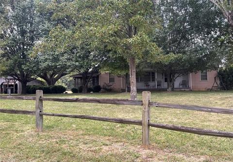14281 Longbottom Rd, Traphill, NC 28685 photo 23