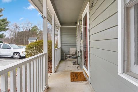 3003 Windchase Ct, High Point, NC 27265 photo 4