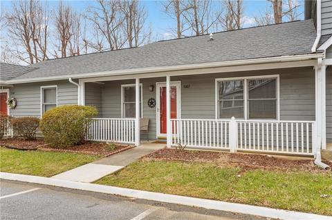 3003 Windchase Ct, High Point, NC 27265 photo 2