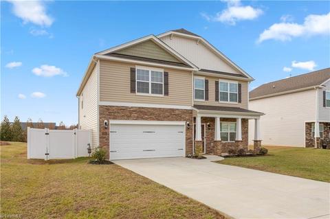 6903 Quarter Horse Dr, Trinity, NC 27370 photo 2